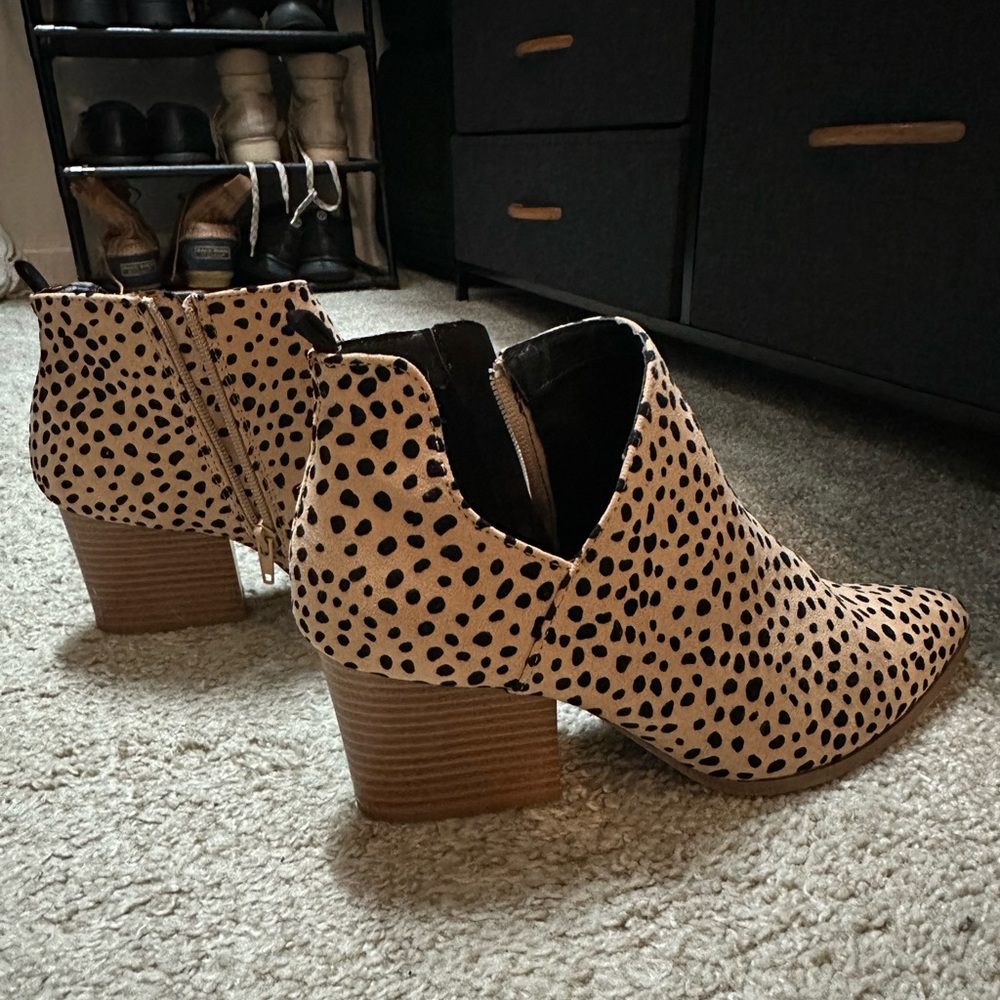 Qupid Spotted Ankle Booties - Black and Tan